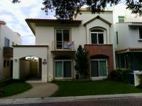 Casa en renta en San Antonio de Ayala, Irapuato, Guanajuato