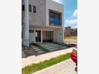 Casa en venta en Real de Valdepeñas, Zapopan, Jalisco Casa en venta en Real de Valdepeñas, Zapopan, Jalisco