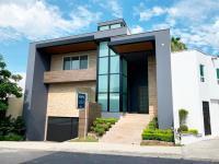 Casa en venta en Lomas del Valle, San Pedro Garza García, Nuevo León