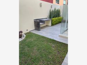 Casa en renta en Lomas de Angelópolis, San Andrés Cholula, Puebla
