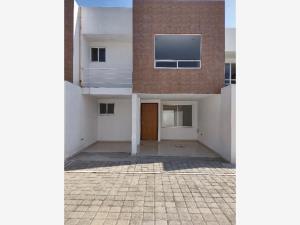 Casa en venta en Santa Maria Xixitla, San Pedro Cholula, Puebla
