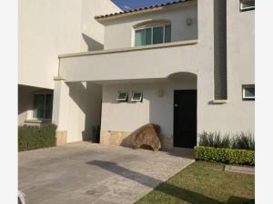 Casa en renta en La Giralda Residencial, Irapuato, Guanajuato