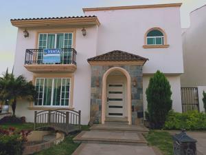 Casa en venta en San Antonio de Ayala, Irapuato, Guanajuato Casa en venta en San Antonio de Ayala, Irapuato, Guanajuato