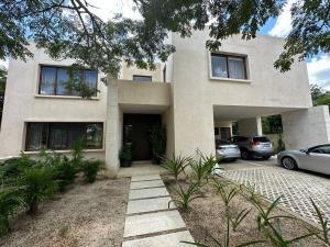Casa en venta en Yucatán Country Club, Mérida, Yucatán