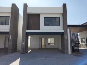 Casa en venta en Puerta de Hierro, Torreón, Coahuila de Zaragoza