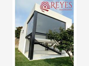Casa en venta en Lomas de Cocoyoc, Atlatlahucan, Morelos Casa en venta en Lomas de Cocoyoc, Atlatlahucan, Morelos