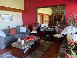 Casa en venta en Lomas de Atzingo, Cuernavaca, Morelos Casa en venta en Lomas de Atzingo, Cuernavaca, Morelos