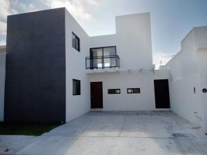 Casa en venta en Los Manantiales Residencial, Alvarado, Veracruz de Ignacio de la Llave