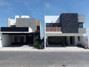 Casa en venta en Lomas de la Rioja, Alvarado, Veracruz de Ignacio de la Llave Casa en venta en Lomas de la Rioja, Alvarado, Veracruz de Ignacio de la Llave