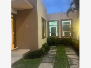 Casa en venta en Las Palmas, Medellín de Bravo, Veracruz de Ignacio de la Llave Casa en venta en Las Palmas, Medellín de Bravo, Veracruz de Ignacio de la Llave