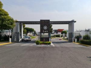 Terreno en venta en Arbolada Bosques de Santa Anita, Tlajomulco de Zúñiga, Jalisco