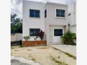 Casa en renta en Gran San Pedro Cholul, Mérida, Yucatán