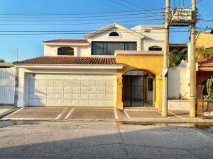 Casa en venta en Villa Universidad, Culiacán, Sinaloa