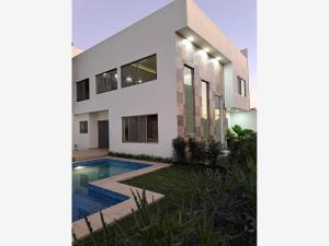 Casa en venta en Lomas de Cuernavaca, Temixco, Morelos