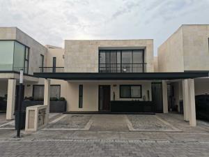 Casa en venta en Fénix Residencial, San Mateo Atenco, México