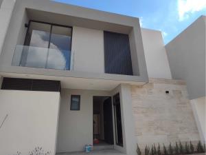 Casa en venta en Rincón de la Montaña, Morelia, Michoacán de Ocampo