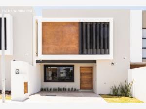 Casa en venta en Villas del Refugio, El Marqués, Querétaro