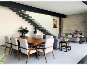 Casa en venta en Jardín Tetela, Cuernavaca, Morelos