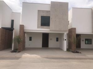 Casa en venta en La Rioja Residencial, Torreón, Coahuila de Zaragoza Casa en venta en La Rioja Residencial, Torreón, Coahuila de Zaragoza