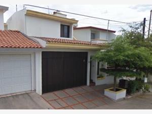 Casa en venta en Lomas de Guadalupe, Culiacán, Sinaloa