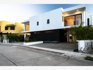 Casa en venta en Flamingos, Bahía de Banderas, Nayarit