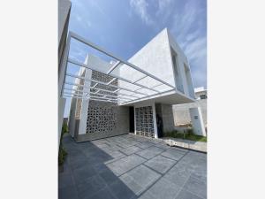 Casa en venta en Lomas de la Rioja, Alvarado, Veracruz de Ignacio de la Llave Casa en venta en Lomas de la Rioja, Alvarado, Veracruz de Ignacio de la Llave