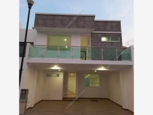 Casa en venta en Pachuquilla, Mineral de la Reforma, Hidalgo