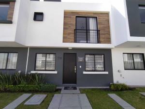 Casa en venta en Zákia, El Marqués, Querétaro