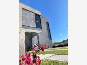 Casa en venta en Cañadas del Arroyo, Corregidora, Querétaro Casa en venta en Cañadas del Arroyo, Corregidora, Querétaro