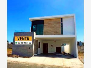 Casa en venta en Lomas de la Rioja, Alvarado, Veracruz de Ignacio de la Llave
