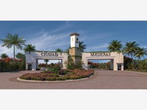 Terreno en venta en Ciudad Maderas, Lagos de Moreno, Jalisco