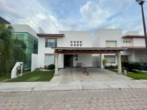 Casa en venta en Residencial Bellavista Mezquites, Corregidora, Querétaro Casa en venta en Residencial Bellavista Mezquites, Corregidora, Querétaro