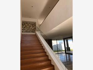Casa en venta en Cerrada del Pedregal Residencial, San Luis Potosí, San Luis Potosí