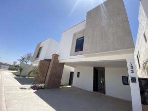 Casa en venta en La Rioja Residencial, Torreón, Coahuila de Zaragoza