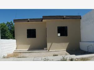 Casa en venta en Parras de la Fuente Centro, Parras, Coahuila de Zaragoza
