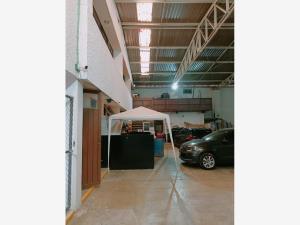 Bodega en venta en Santa Cruz Acatlan, Naucalpan de Juárez, México