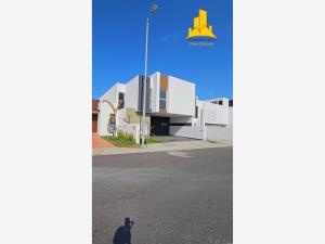 Casa en venta en Lomas de la Rioja, Alvarado, Veracruz de Ignacio de la Llave Casa en venta en Lomas de la Rioja, Alvarado, Veracruz de Ignacio de la Llave