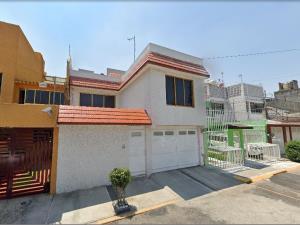 Casa en remate en Acueducto de Guadalupe, Gustavo A. Madero, Ciudad de México