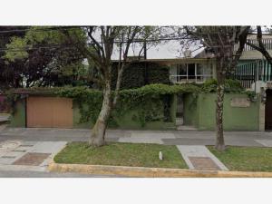 Casa en venta en Ciudad Satelite, Naucalpan de Juárez, México