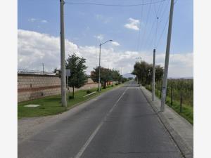 Terreno en venta en San Miguel Totocuitlapilco, Metepec, México