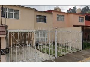 Casa en venta en Rancho la Mora, Toluca, México