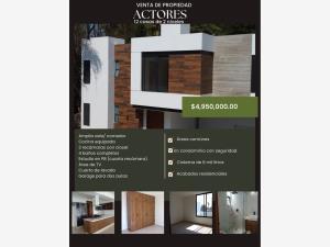 Casa en venta en Lomas de Atzingo, Cuernavaca, Morelos Casa en venta en Lomas de Atzingo, Cuernavaca, Morelos