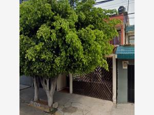 Casa en venta en Valle de Aragon, Nezahualcóyotl, México