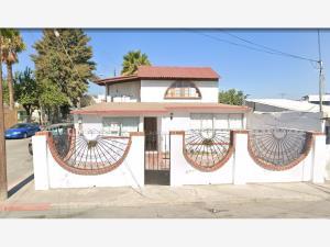 Casa en venta en Gas y Anexas, Tijuana, Baja California