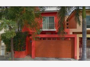 Casa en venta en Residencial Fluvial Vallarta, Puerto Vallarta, Jalisco