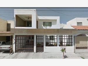 Casa en venta en Fuentes del Sur, Torreón, Coahuila de Zaragoza Casa en venta en Fuentes del Sur, Torreón, Coahuila de Zaragoza