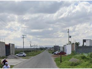 Terreno en venta en San Miguel Totocuitlapilco, Metepec, México