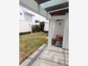 Casa en renta en San Bernardino Tlaxcalancingo, San Andrés Cholula, Puebla