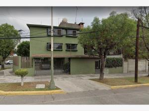 Casa en venta en Ciudad Satelite, Naucalpan de Juárez, México