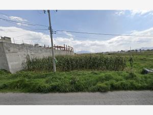 Terreno en venta en San Miguel Totocuitlapilco, Metepec, México
